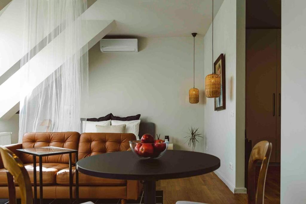 Vivando - Beautiful Studio B + Parking 布加勒斯特 外观 照片