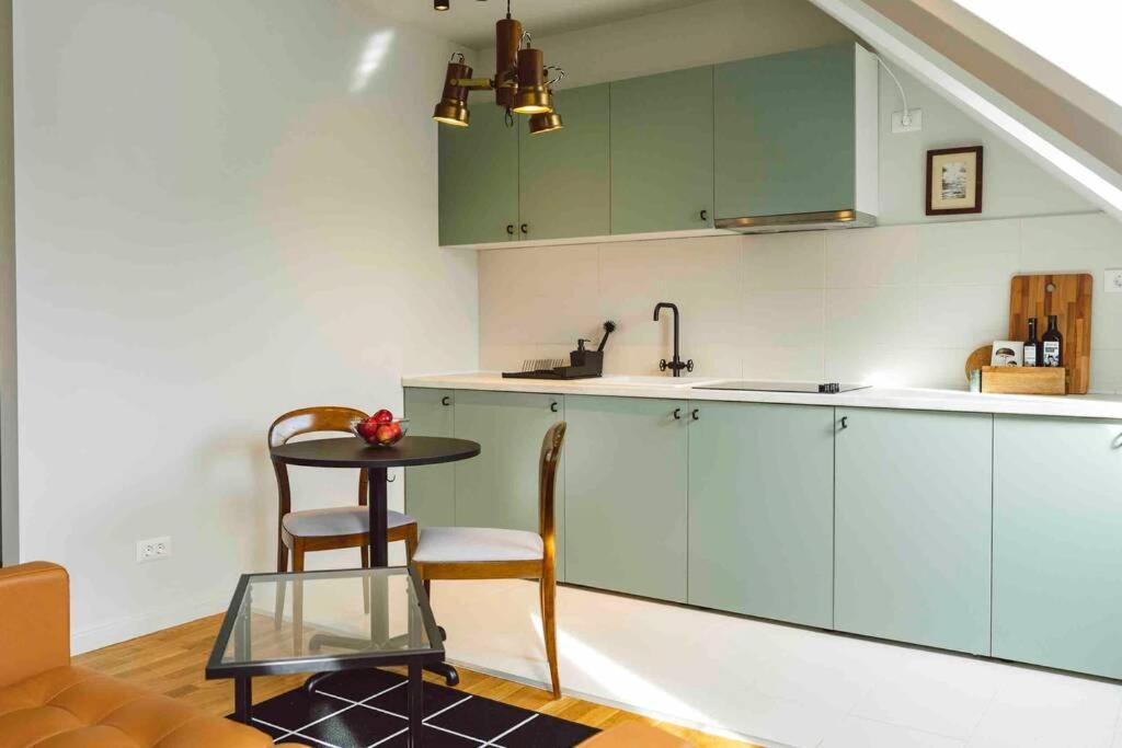 Vivando - Beautiful Studio B + Parking 布加勒斯特 外观 照片