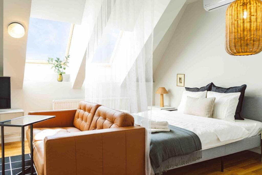 Vivando - Beautiful Studio B + Parking 布加勒斯特 外观 照片